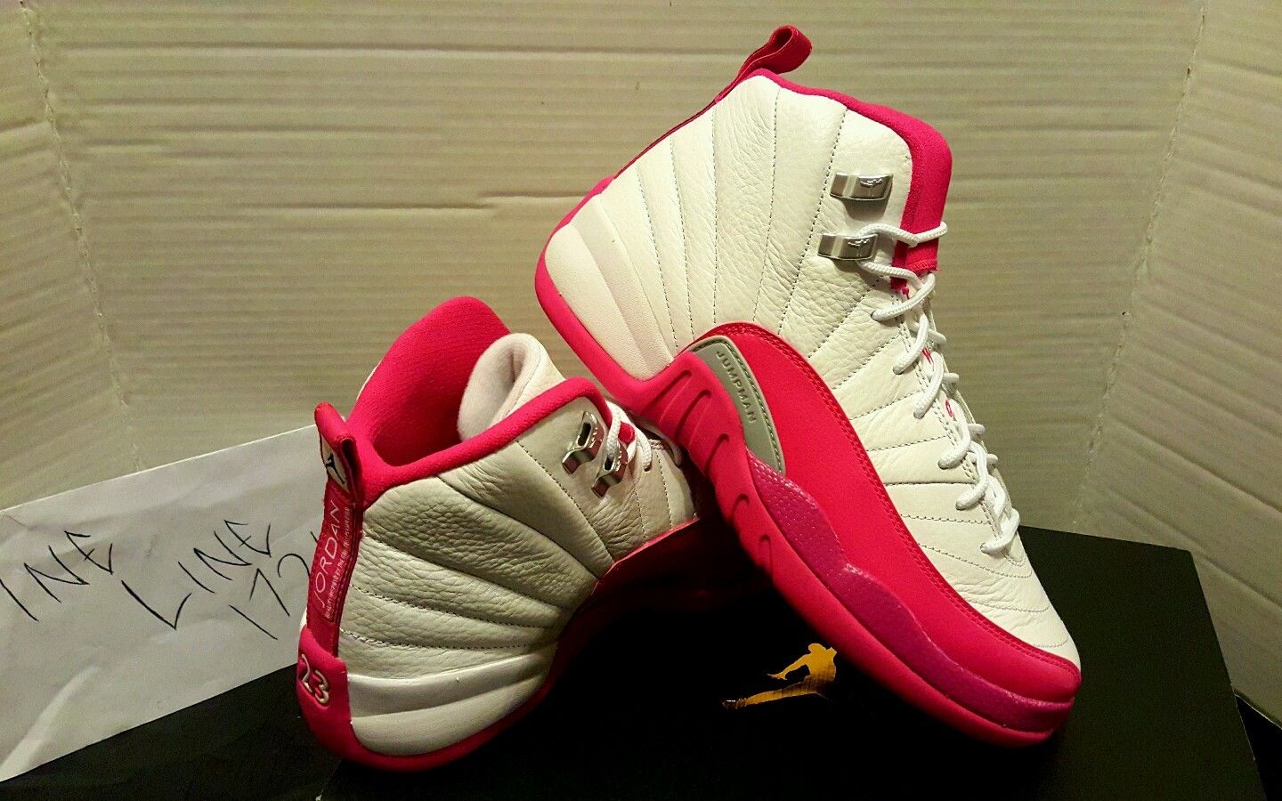 air-jordan-12-gs-white-pink-510815-109-1.jpg