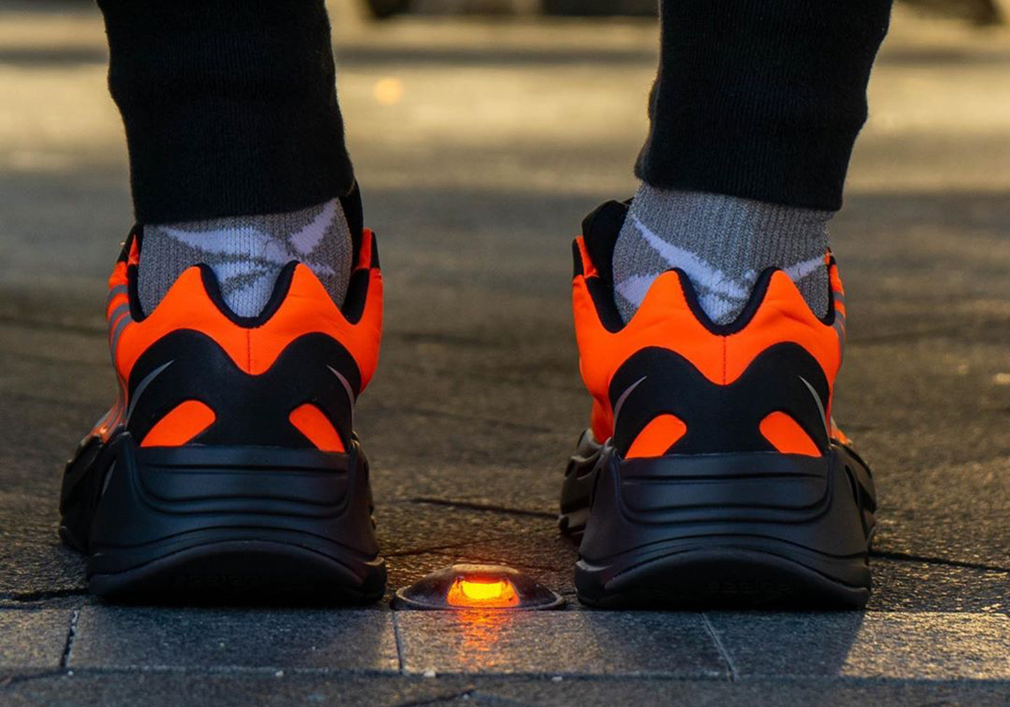 adidas-Yeezy-700-MNVN-Orange-FV3258-3.jpg