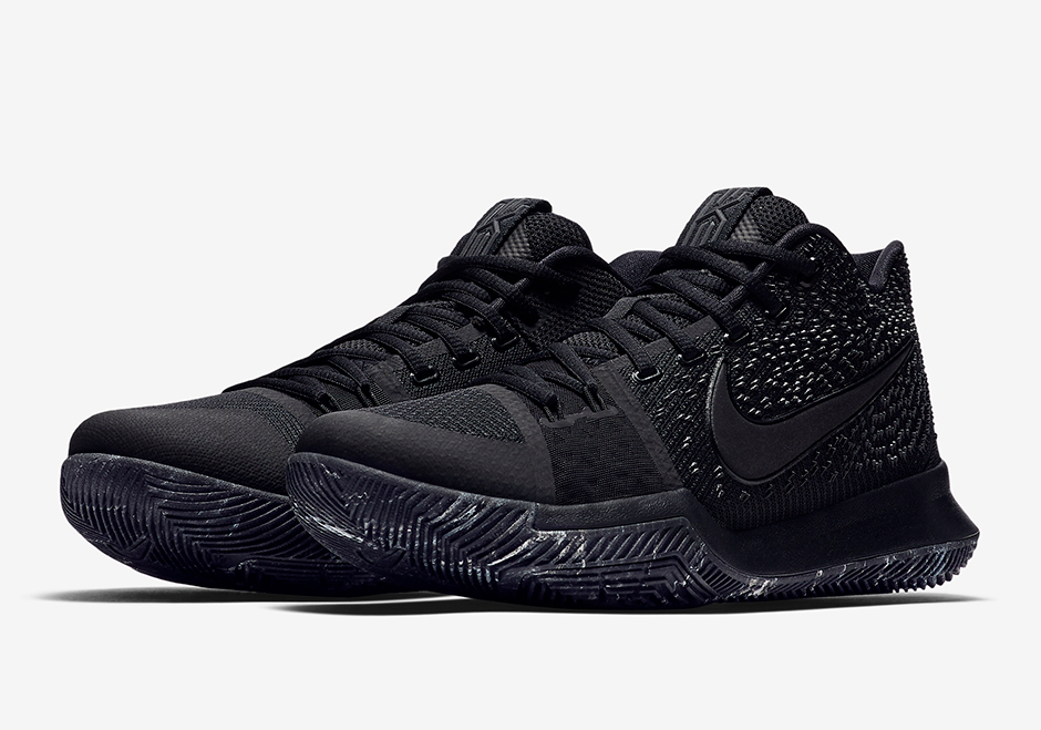 nike-kyrie-3-triple-black-852396-005.jpg