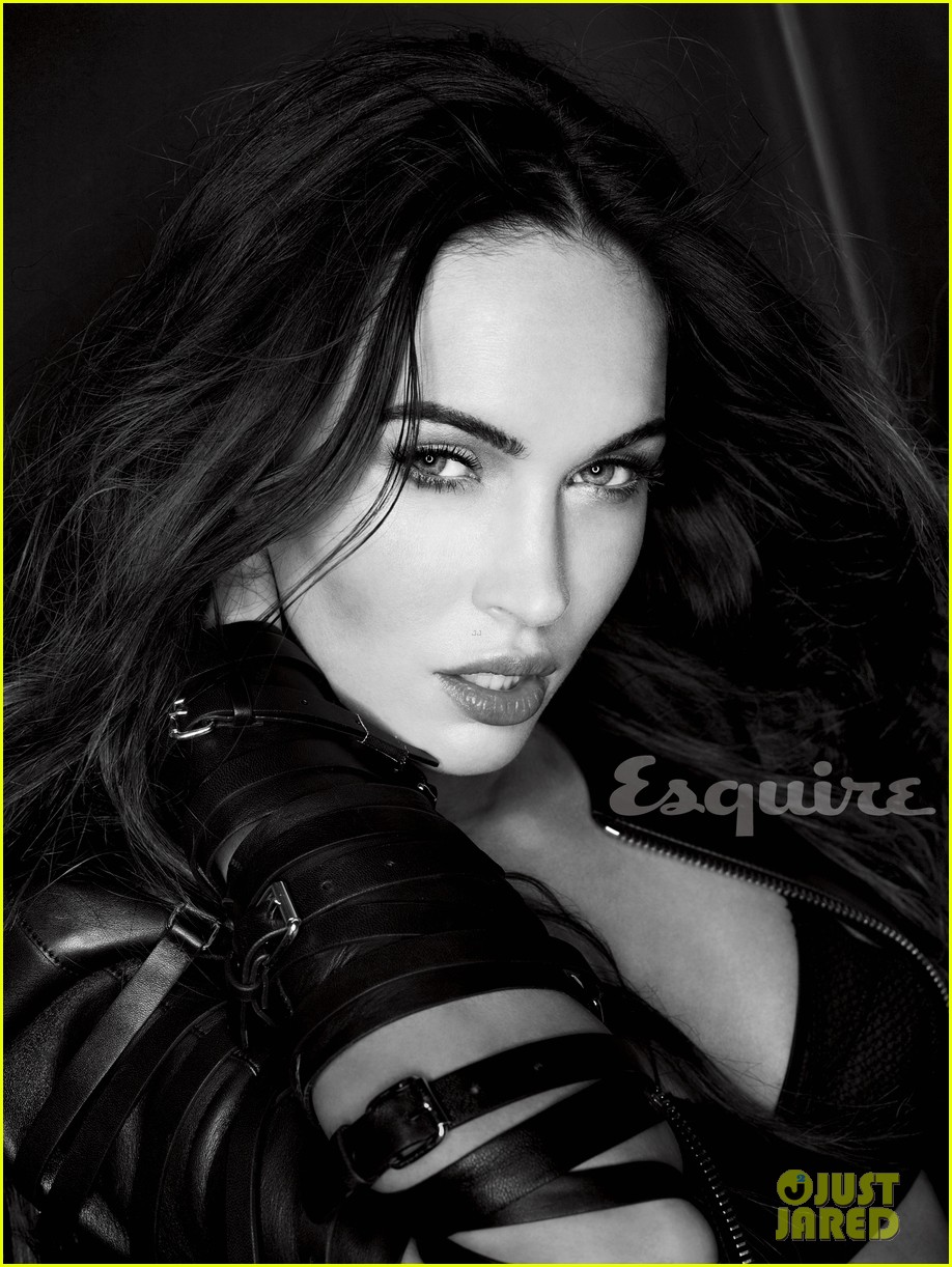 megan-fox-covers-esquire-february-2013-02.jpg