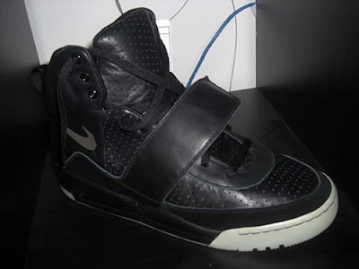 nike-air-yeezy-black-grey-1.jpg