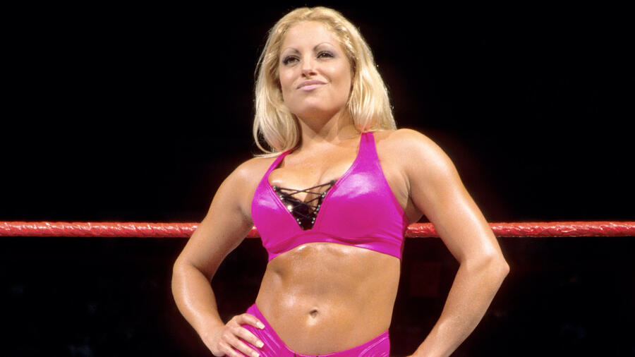 Trish_Stratus_bio.jpg