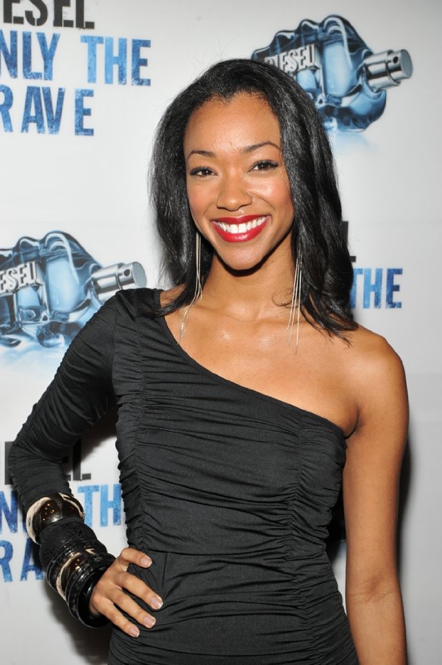 Sonequa-Martin-Green.jpeg