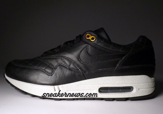 air-max-1-premium-black-quilted-01.jpg