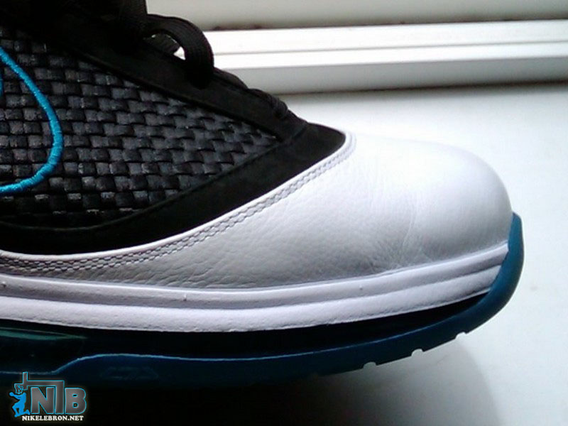 nike-zoom-lebron-7-ss-white-black-aqua-1-04.jpg