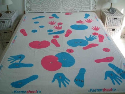 creative-sexy-bedsheet-14.jpg