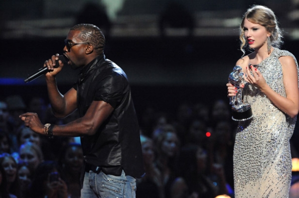 Interrupting-Kanye-West-Becomes-Internet-Phenomenon-3.jpg