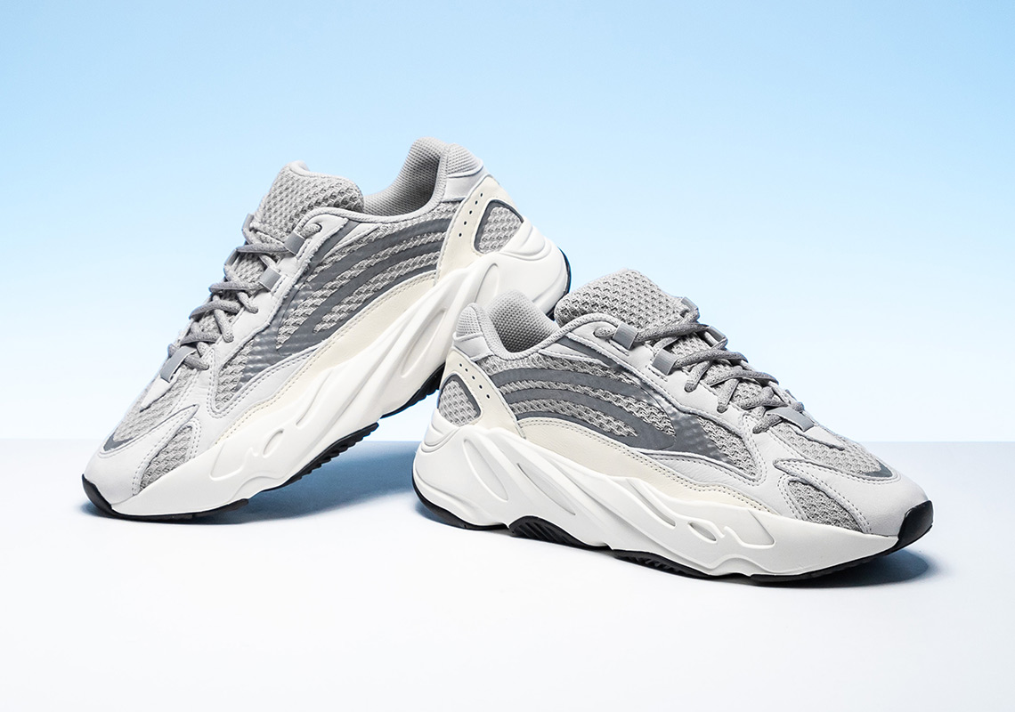 adidas-yeezy-boost-700-v2-static-ef2829-6.jpg