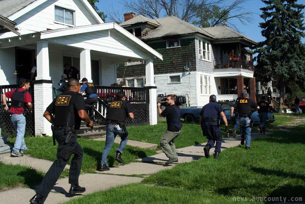 DEA_marijuana_raid.jpg