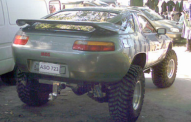 lifted+porsche1241793868.jpg