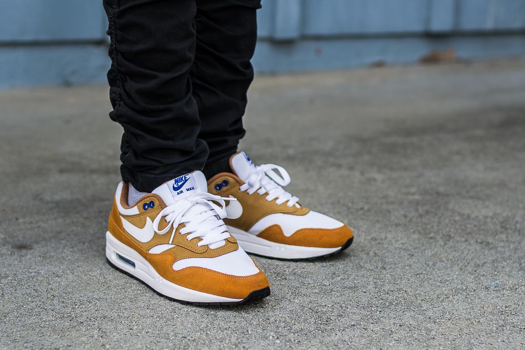 AM1-Curry.jpg