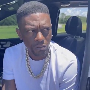 Boosie-is-upset-after-Lil-Nas-X-fake-pregnancy-baby-bump-pics.jpg