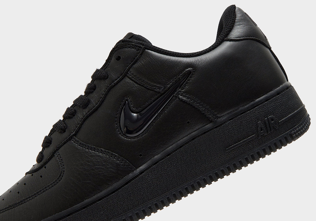 Nike-Air-Force-1-Low-Black-Jewel-FN5924-001-5.jpg