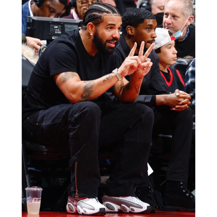 Drake-x-Nike-NOCTA-Zoom-Flight-95-White-02-750x750.jpg