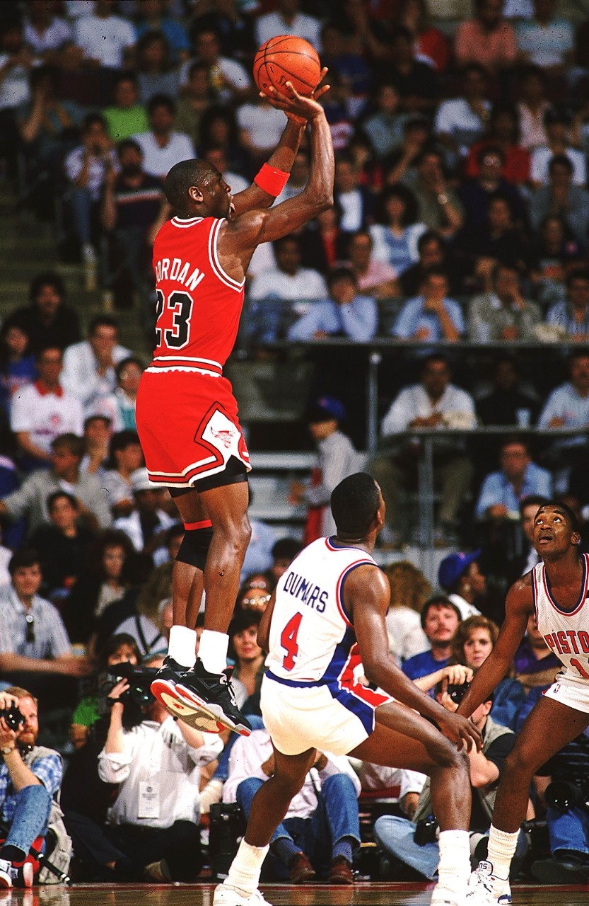 michael-jordan-air-jordan-4.jpg