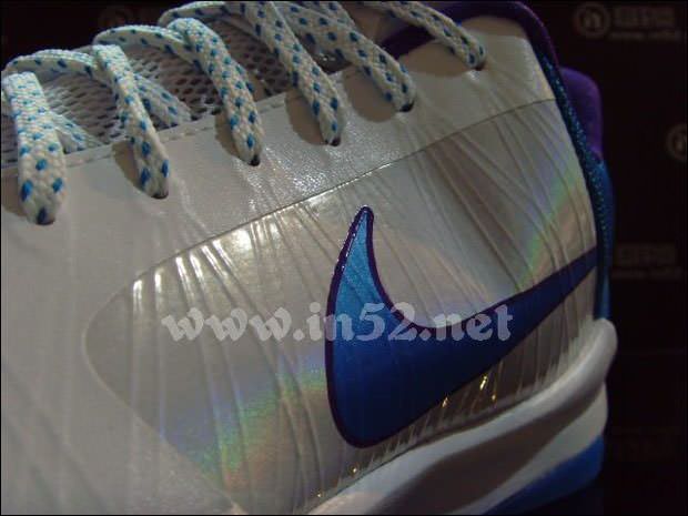 nike-zoom-kobe-v-charotte-hornets-2.jpg