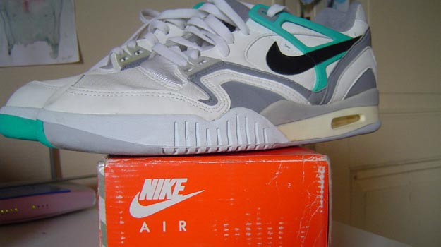 NIkeAirTech-ChallengeIILow-copy.jpg