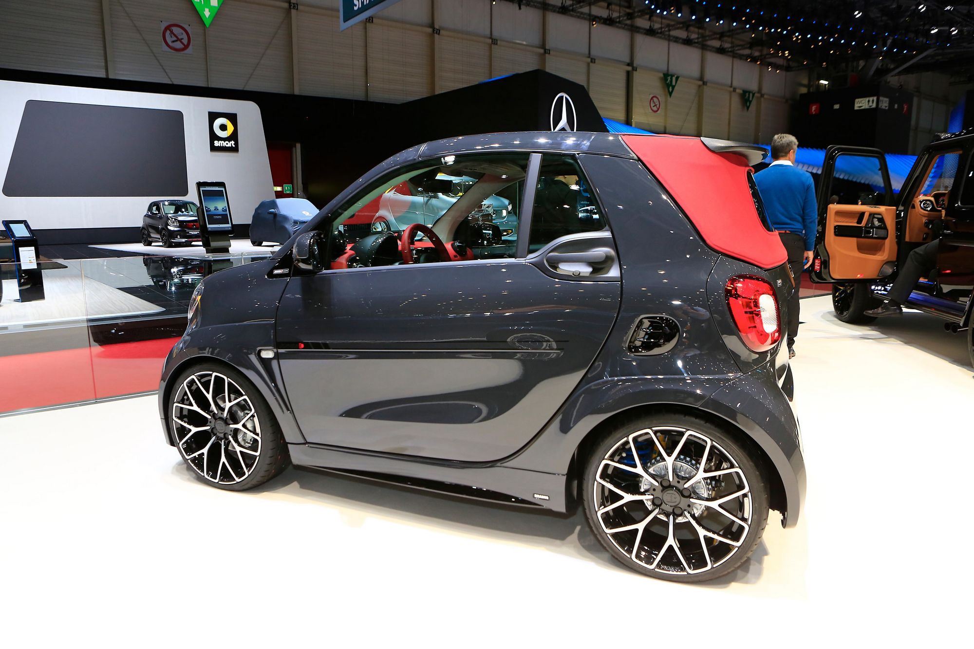 22ed161a-brabus-smart-car-4.jpg