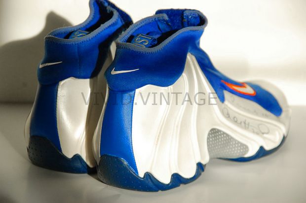 nike-flightposite-allen-houston-knicks-player-exclusive.jpg