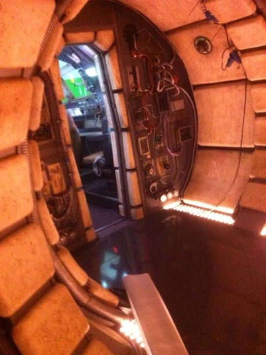 Episode_VII_Interior_Falcon_2.jpg