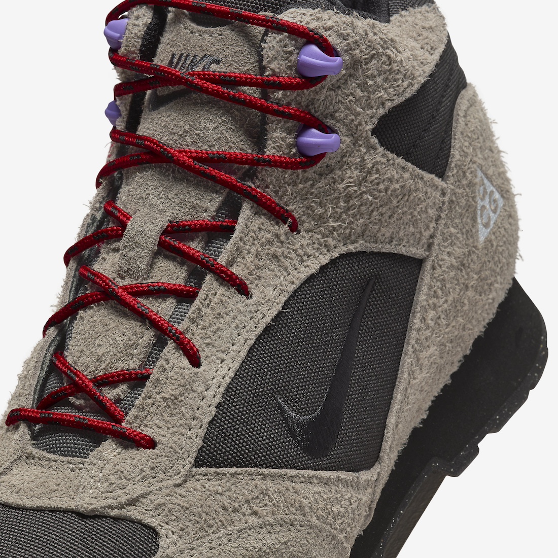 Nike-ACG-Torre-Mid-WP-Olive-Grey-6.jpeg