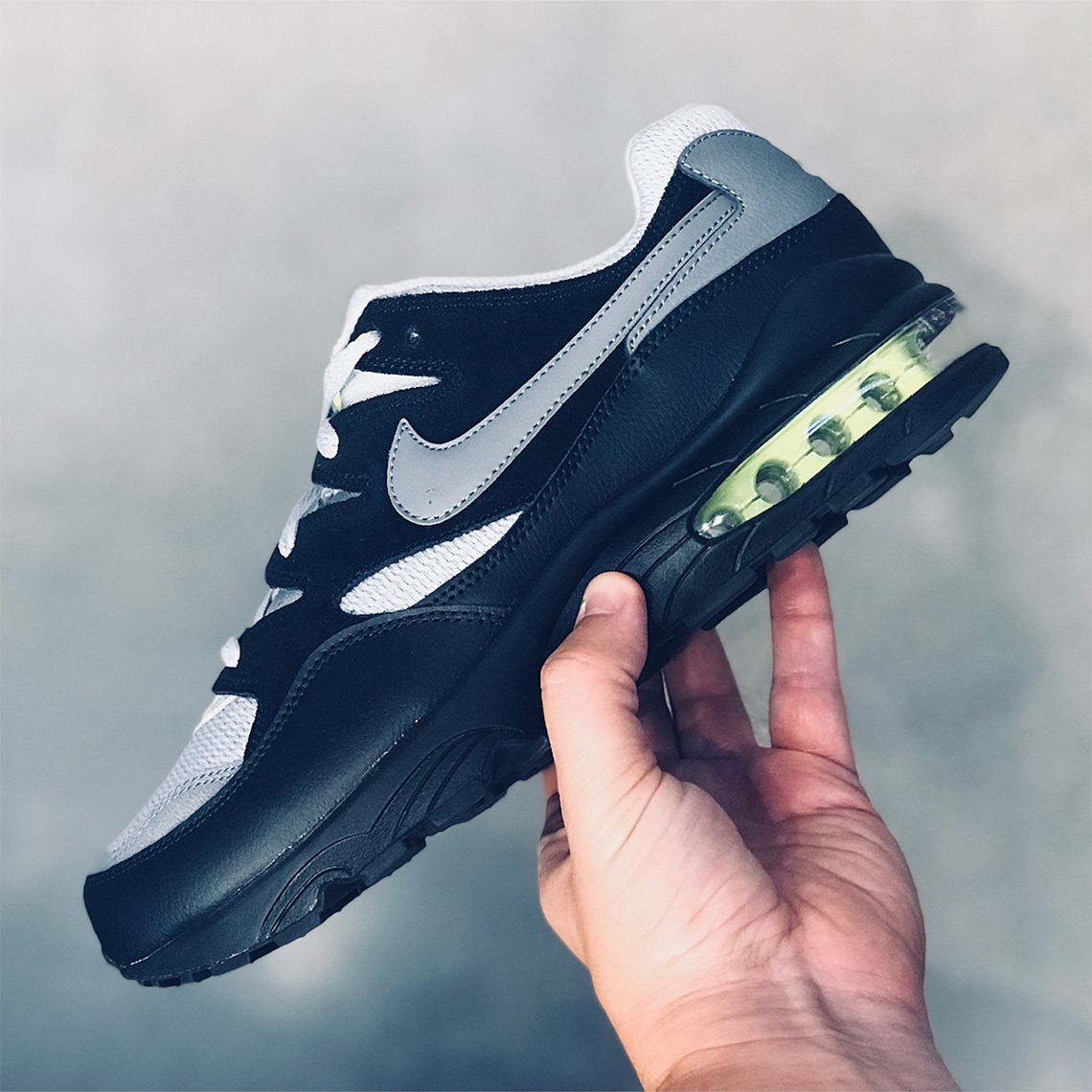 nike-air-max-94-black-neon.jpg