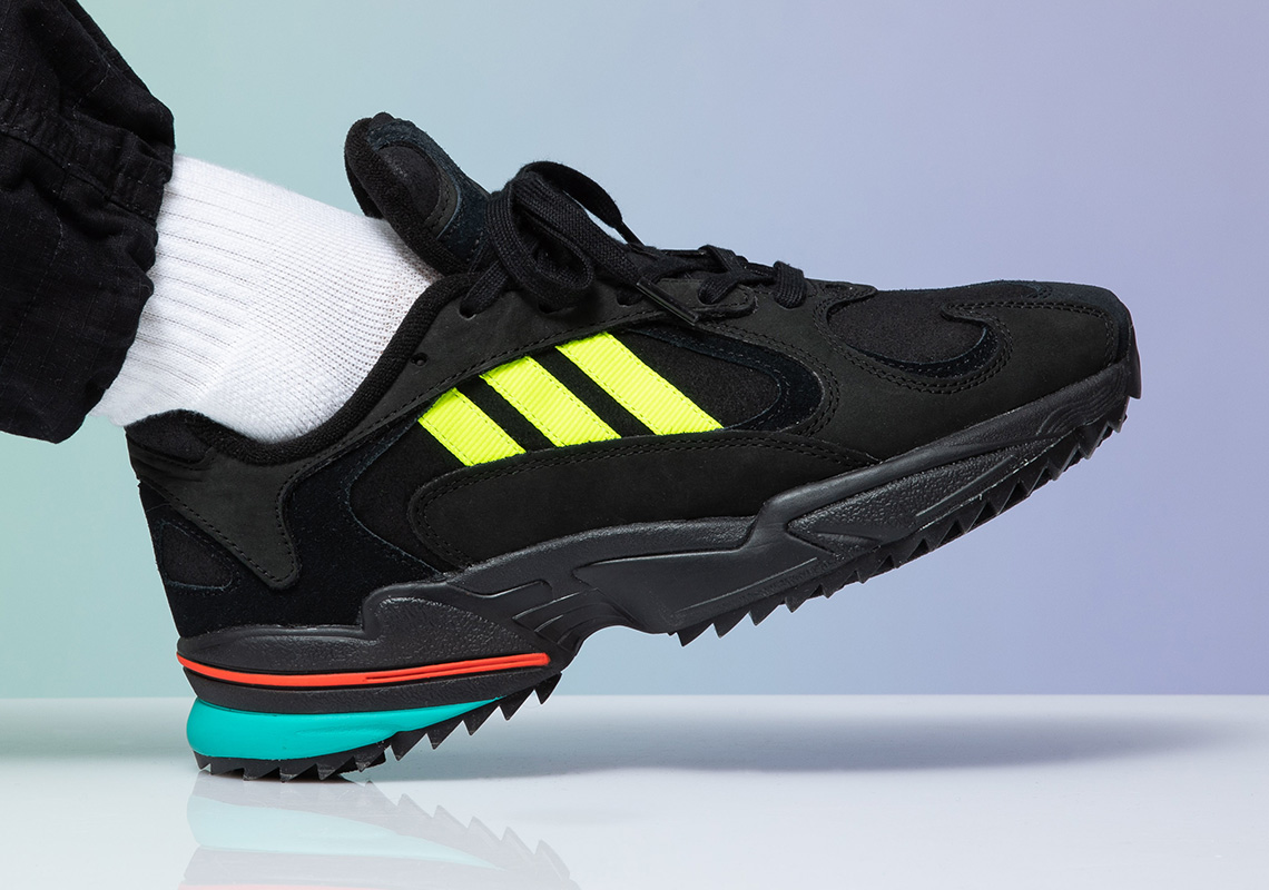 adidas-Yung-1-Trail-Black-EE5321-1.jpg