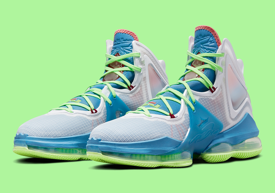 nike-lebron-19-dutch-blue-pomegranate-lime-glow-white-dc9339-400-3.jpg