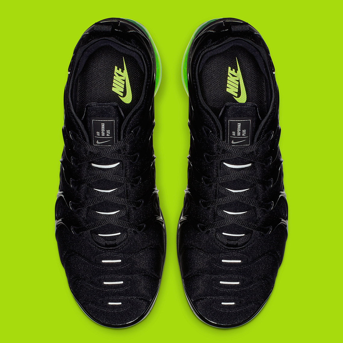 nike-vapormax-plus-924453-015-6.jpg