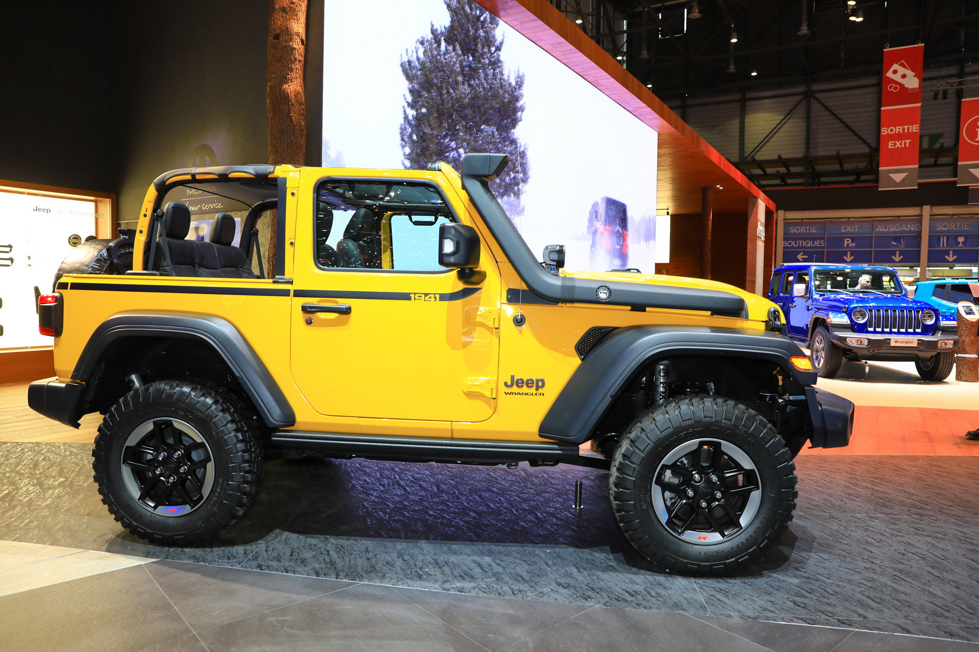 2f6fa303-mopar-jeep-wrangler-rubicon-1941-livepics-5.jpg