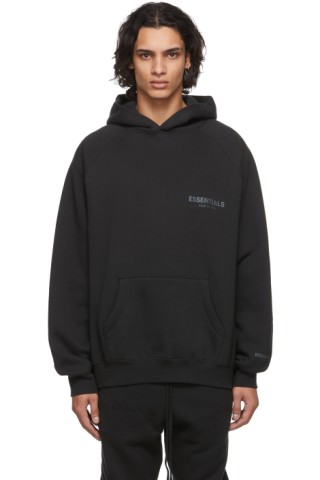 www.ssense.com