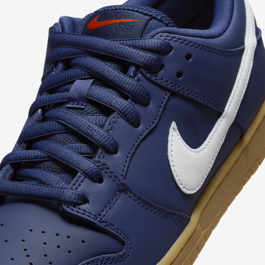 Nike-SB-Dunk-Low-Navy-Gum-FJ1674-400-6.jpeg