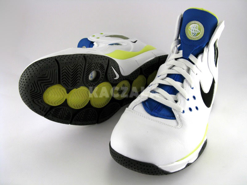 nike-huarache-08-white-volt-13-web.jpg