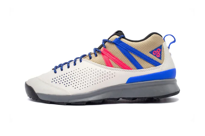 nike-acg-okwahn-ii-sail-racer-blue-pink-desert-colorway-release-1.jpg