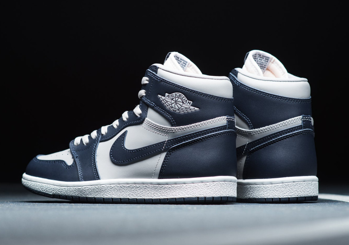 Air-Jordan-1-Georgetown-BQ4422-400-001.jpg