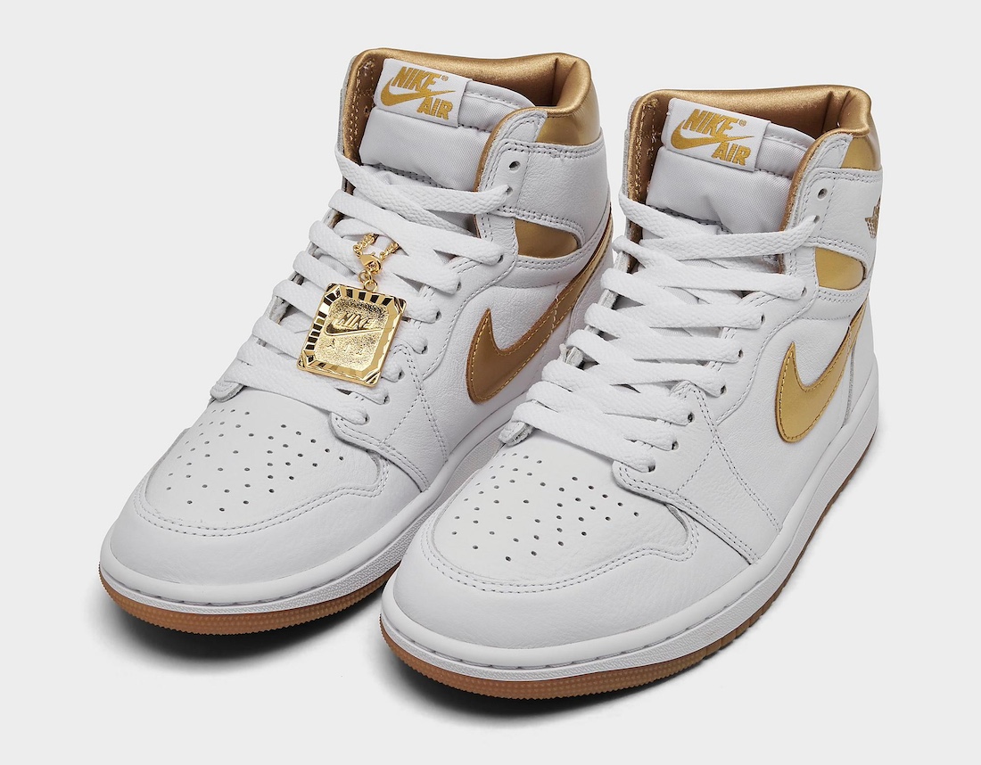 Air-Jordan-1-High-Metallic-Gold-FD2596-107-1.jpeg