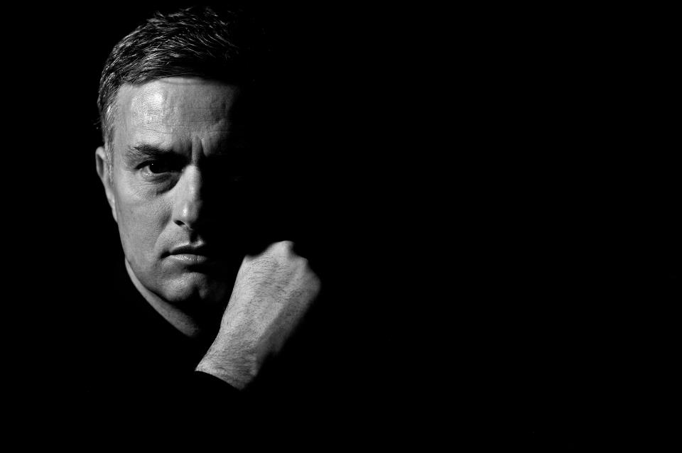 jose-mourinho-black-and-white.jpg