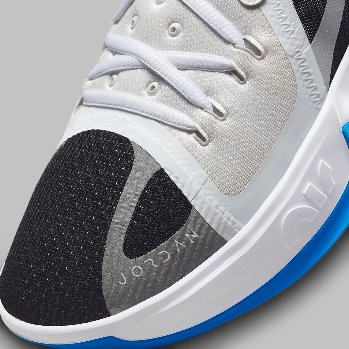 jordan-zoom-separate-white-black-blue-dh0249-140-5.jpg