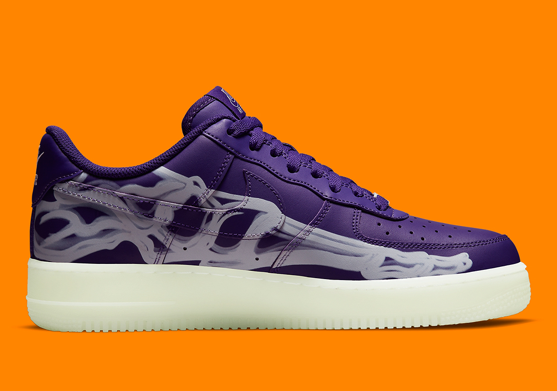 nike-air-force-1-low-skeleton-halloween-court-purple-CU8067-500-5.jpg