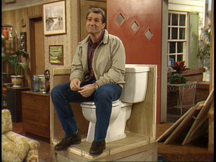 al+bundy+on+toileg-image.jpg