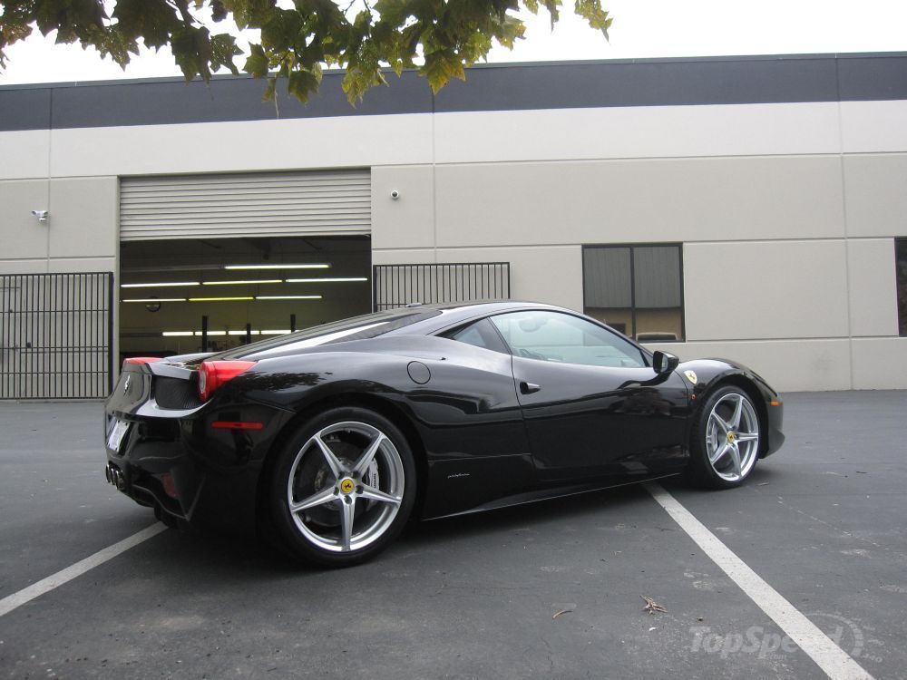 black-ferrari-458-it-4w.jpg