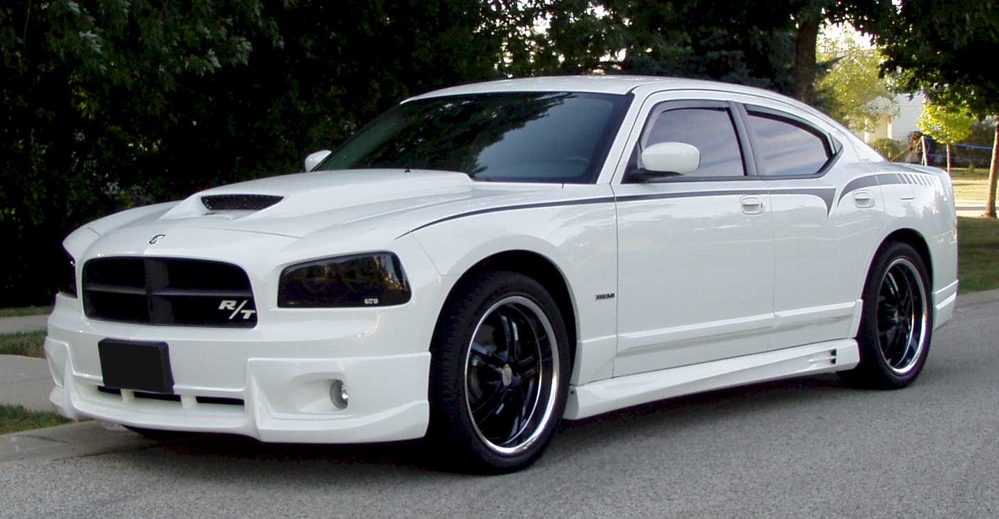 8383-2006-Dodge-Charger.jpg