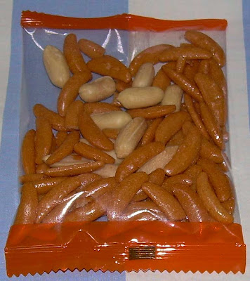 kaki-no-tane-pn-packet.jpg