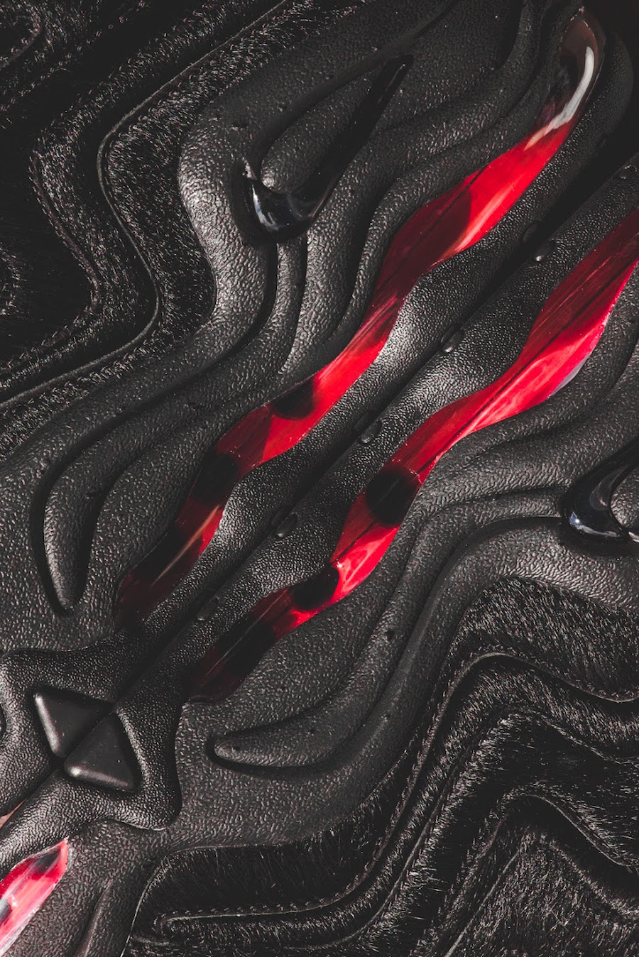 kith-nike-air-pippen-black-pony-3.jpg