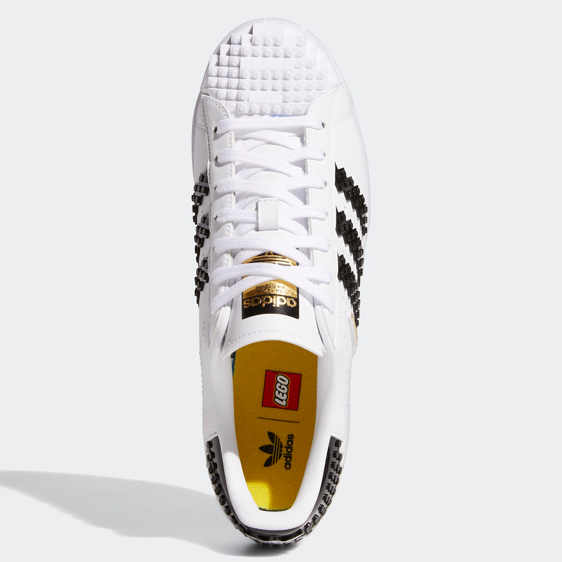 LEGO-adidas-Superstar-GW5270-4.jpg