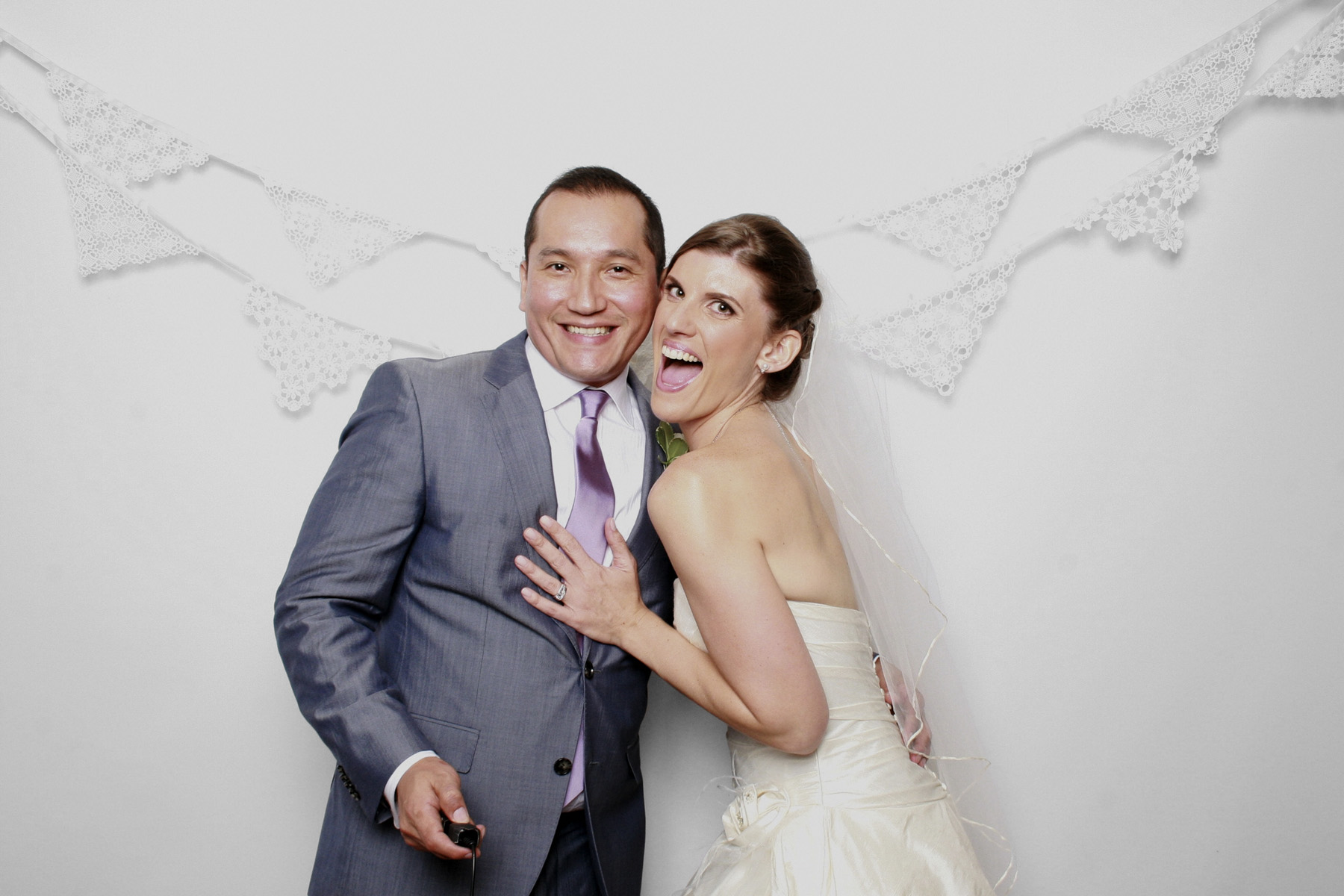 new-york-photo-booth-wedding-couple-backdrop.jpg