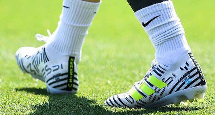 messi-custom-boots%2B%25286%2529.jpg