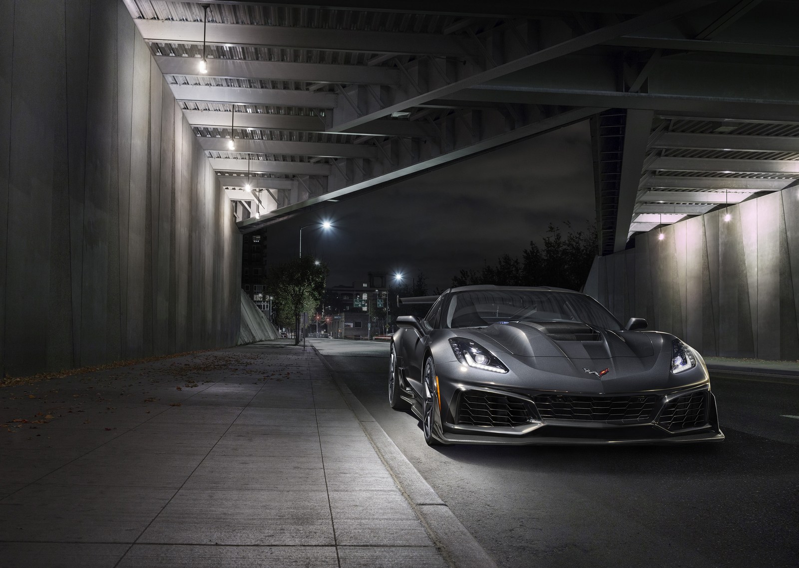 2019-Chevrolet-Corvette-ZR1-003.jpg