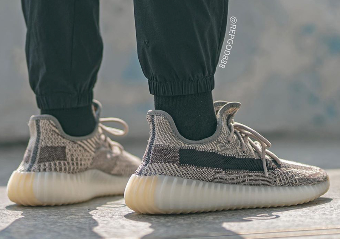 adidas-yeezy-350-v2-zyon-FZ1267-4.jpg