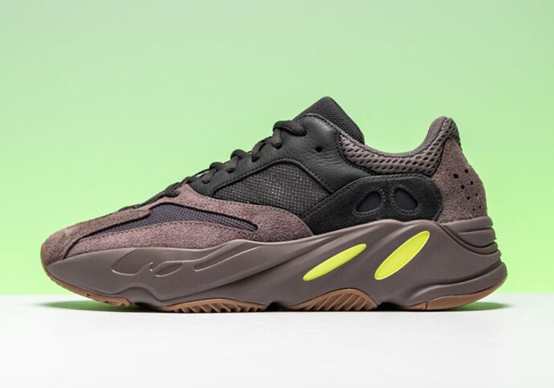 adidas-yeezy-boost-700-mauve-2.jpg